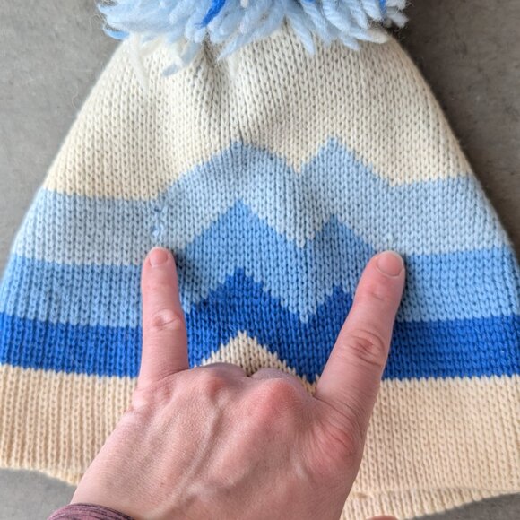 Vintage Smiley Retro Blue Stripe Pom Pom Wool Ski Hat Sparks Nevada Made in USA - Picture 5 of 8